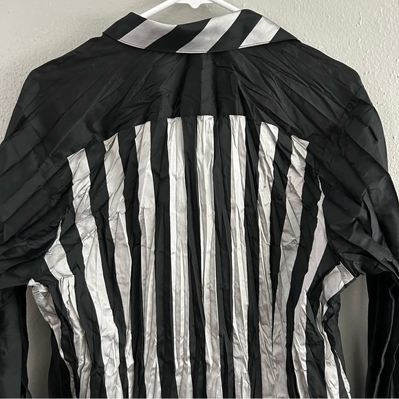 Beluva San Francisco Crinkle Pleated XL Collared Button Up Black Silver Striped - Picture 4 of 7